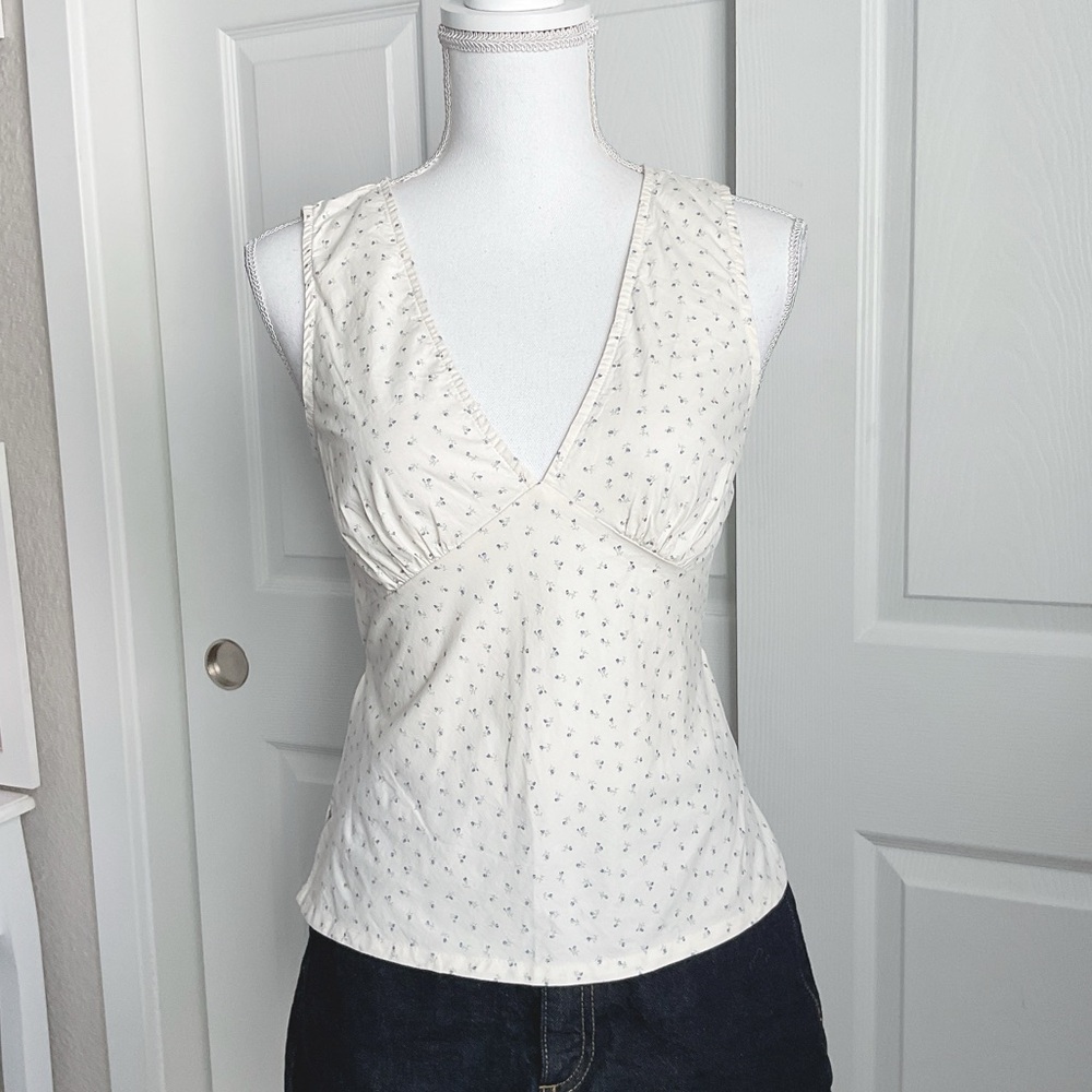 Brandy Melville v-neck floral top